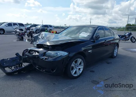 2012 BMW 528I xDrive из США, поврежденный, VIN WBAXH5C56CDW05033